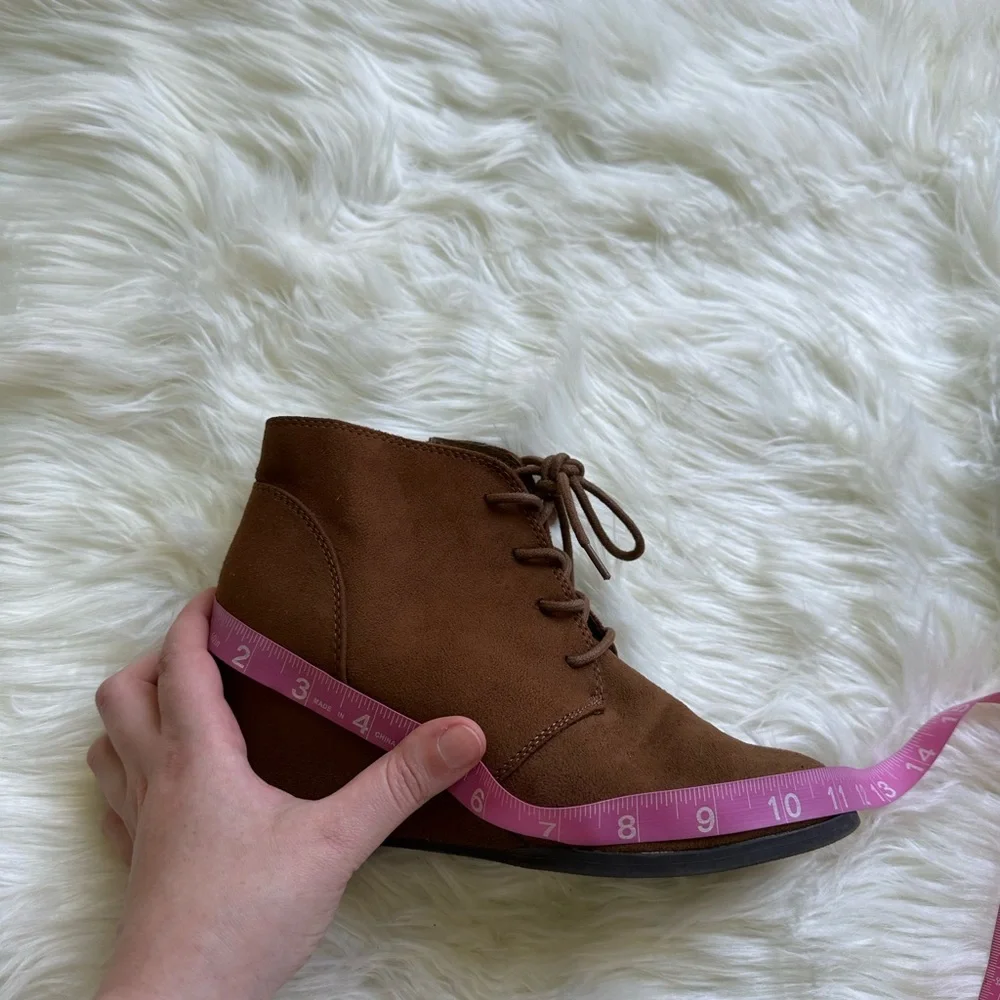 American Rag size 8 faux suede tan wedge heel booties cute